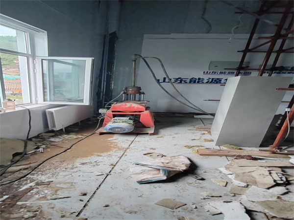 清水地基基础下沉墙体裂缝加固注浆顶升施工